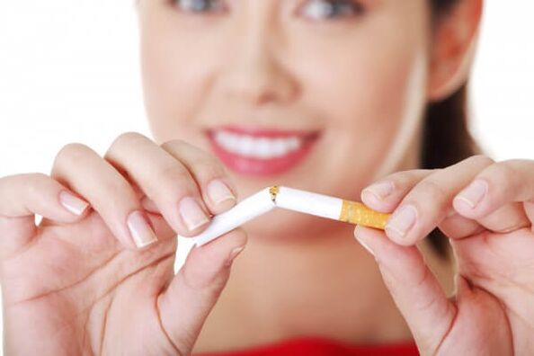 Отказът от пушенето ще избави мъжа от проблеми с потентността