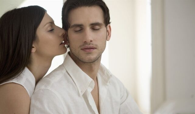 леки докосвания за възбуждане на мъж